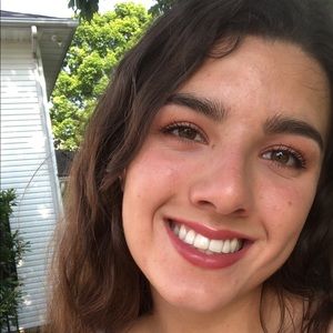 Meet your Posher, Jenna